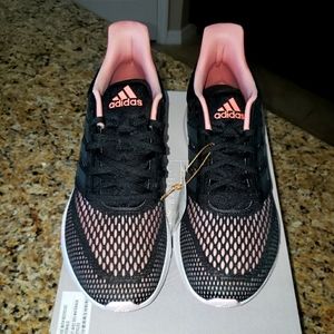 Women's Adidas sneakers